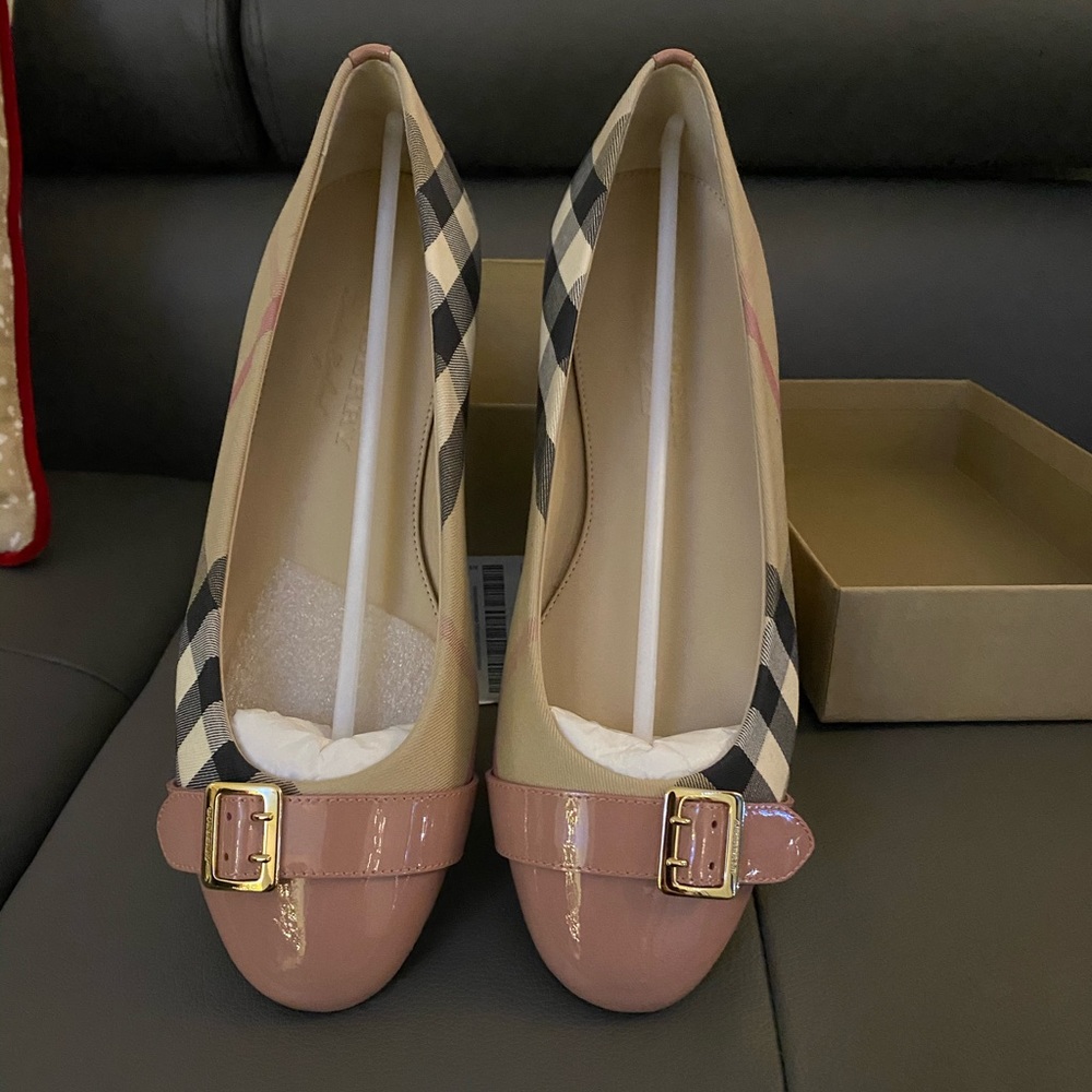Nude Pink Heritage Check Avon Ballerinas size 9